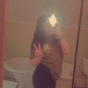 Meet your Posher, Izabella